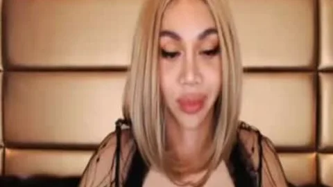 Longmint Ladyboy big penis cock juice flow