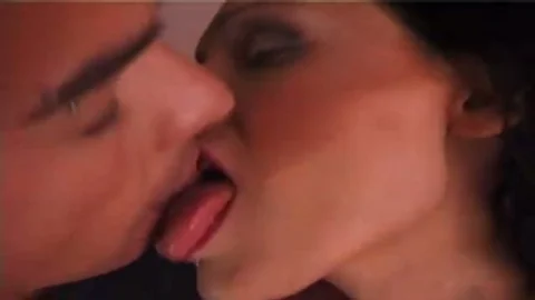 Delivery chap receives A Surprise From pretty ladyman - Latin-pretty