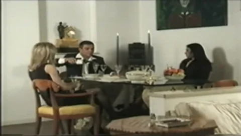 couple Invites A lady-man For Dinner
