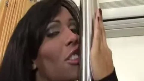 Ariadny Oliver In juicy Solo With Fishnet