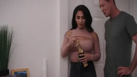 busty Tbabe Jane Marie Strokes Shecock while wazoo acquires banged