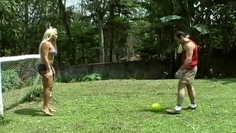 Macho pokes blonde t-girl