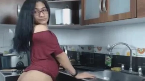 Nerdy shemale Flashing monstrous shlong And wazoo