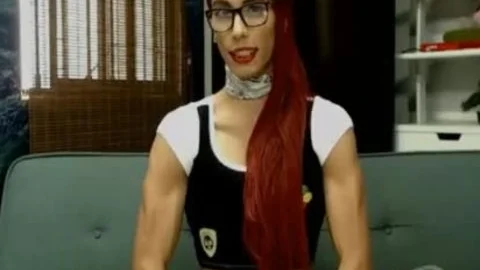 shemale Biceps Flex 002