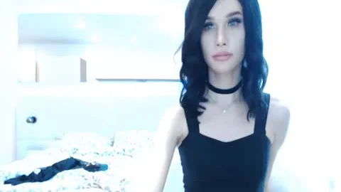 Lady Cola Flashing On cam