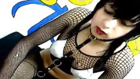 sexy tranny Pierced Goth Emo massive rod dirty young tranny