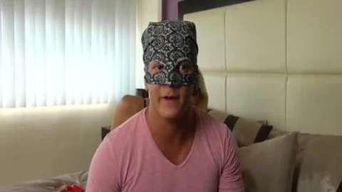 Angeles slamming A Fan