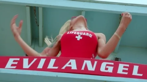 Kurdupel: Shemale Frenzy: No Limits