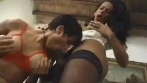 black tranny In banging 3some On A Floor