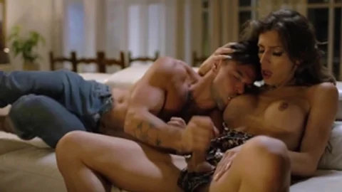 Trans Sensual - Jade Venus & Aspen dick sucking outdoors