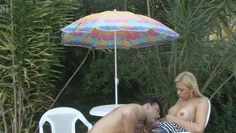 angel Star nails Her Boyfriend Outdoor